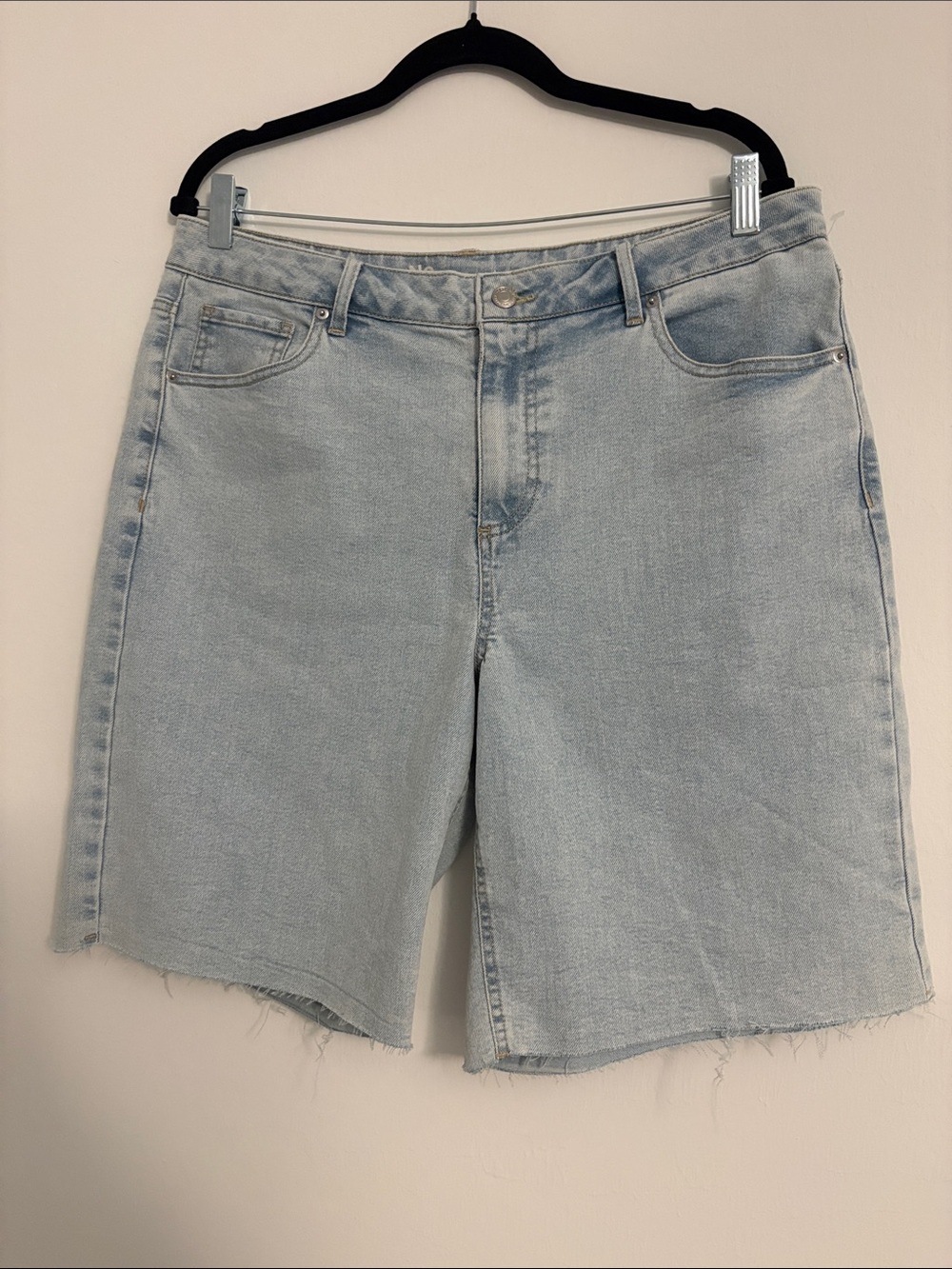 No Boundaries “Jorts” Size 14 - Light Wash
